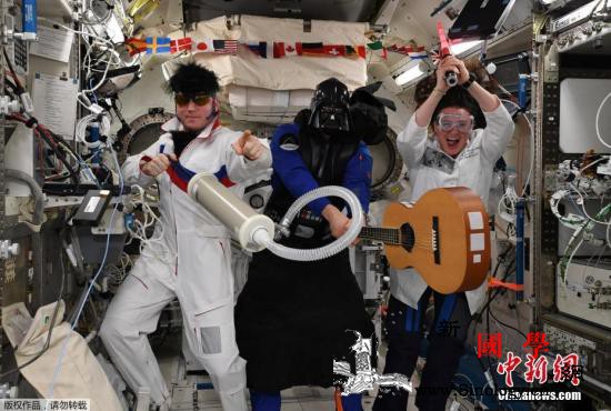 飞船发射推迟身在太空的俄宇航员收不到_猫王-北极-宇航员-