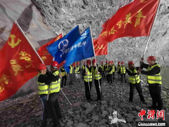 广东省最长公路隧道——松山隧道全线贯_粤北-松山-广东省-