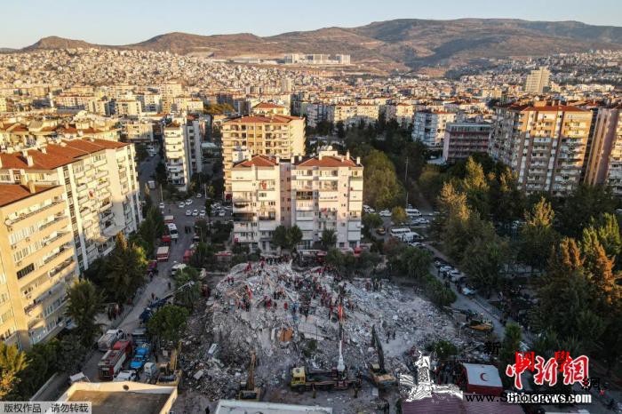 爱琴海地震致土耳其51人遇难896人_爱琴海-土耳其-震中-
