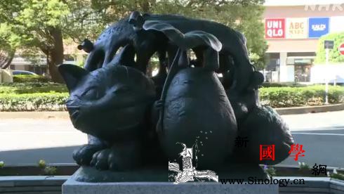 宫崎骏作品《龙猫》主题雕像在“龙猫诞_铜像-揭幕-龙猫-