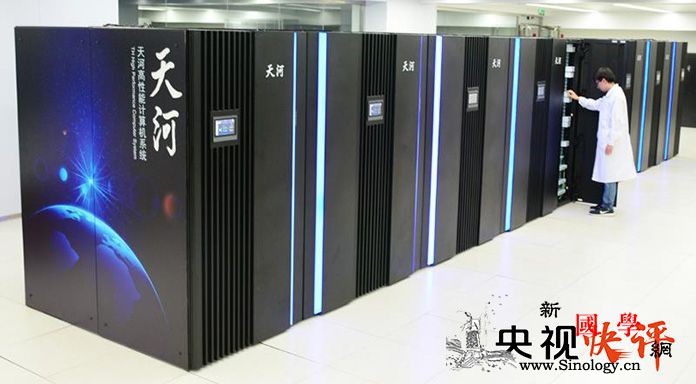 【央视快评】培养更多高技能人才和大国_工匠-劳动者-技术工人-