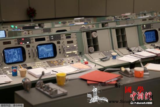 半数为女性!彭斯公布美国重返月球计划_宇航局-宇航员-美国-