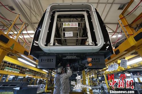 中新时评：世界瞩目的“成绩单”是怎样_疫情-成绩单-经济-