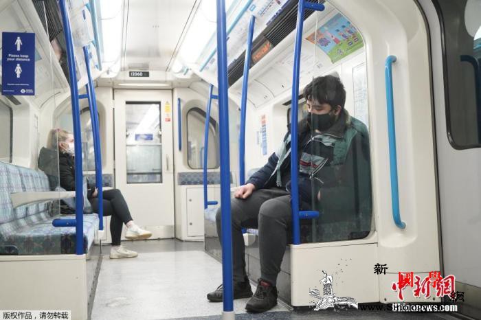 英国单日新增确诊创新高印度启动全国性_单日-印度-英国-