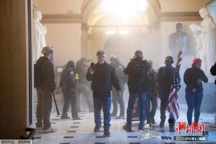 美国会遭暴力冲击政界人士吁提前罢免特_弹劾-美国-支持者-
