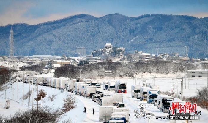 日本多地遭遇大雪天气已致8人死亡27_东海-雪天-日本-