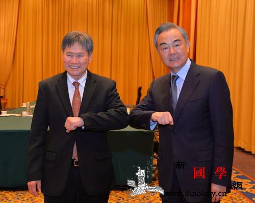 王毅会见东盟秘书长林玉辉_东盟-关系-合作-