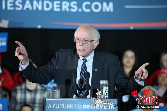 桑德斯在总统就职典礼上意外“走红”周_民主党-佛蒙特-竞选人-