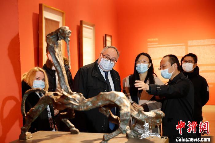 乌克兰驻华大使携大使馆全体外交官到访_基辅-乌克兰-驻华-