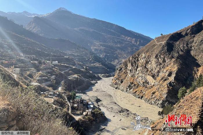 印度冰川断裂引发洪灾已致11人死亡超_冰川-印度-约有-