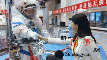 奔向星辰大海_航天员-失重-水槽-