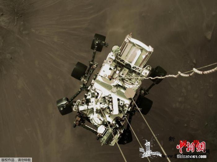 登陆火星的瞬间!“毅力”号传回罕见彩_火星-图为-毅力-
