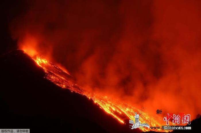 意大利埃特纳火山喷发火山口发生约20_火山口-意大利-喷发-