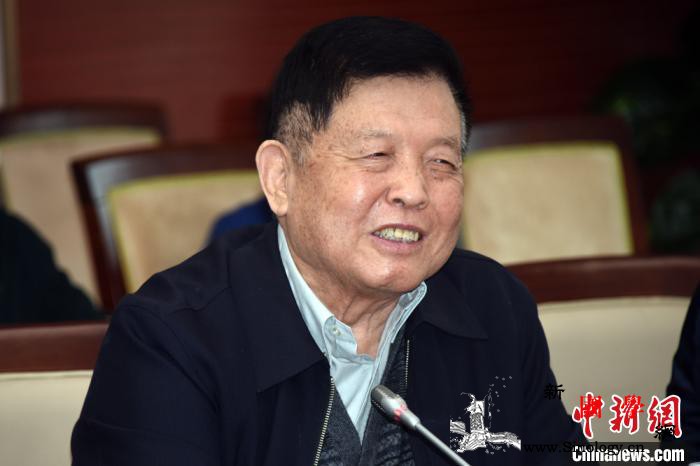 李玉院士：“五不争”食用菌产业将为乡_脱贫-攻坚-食用菌-