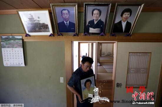 614人“孤独死”:日本3.11大地_居住者-遗像-日本-