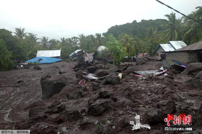 印尼东努沙登加拉省洪灾致死人数升至6_印尼-抗灾-洪灾-