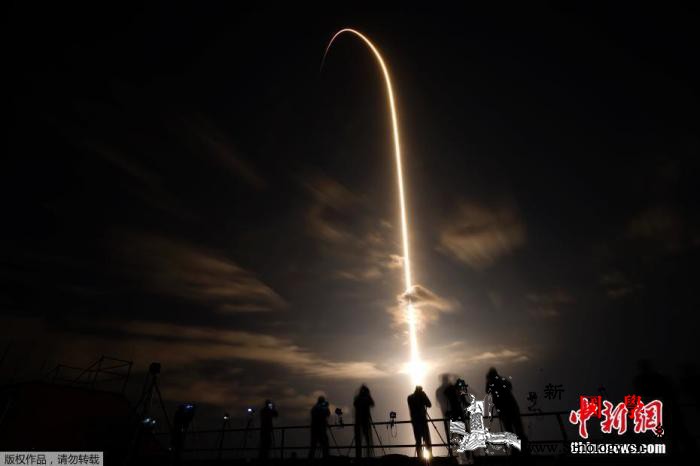 外媒：载人“龙”飞船已与国际空间站成_肯尼迪-宇航员-空间站-