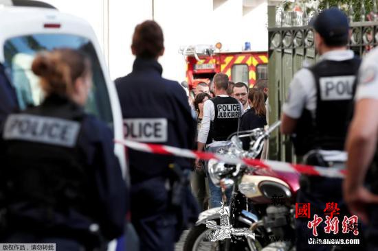 法国官方推出反恐新法案加强追踪极端分_极端分子-巴黎-法国-