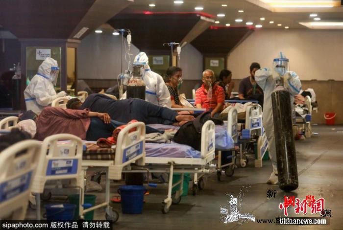 印度疫情失控囤积疫苗的美国“亡羊补_氧气瓶-印度-接种-