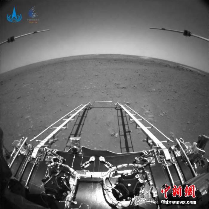 “祝融号”火星车拍摄影像公布：火星表_火星-航天局-坡道-