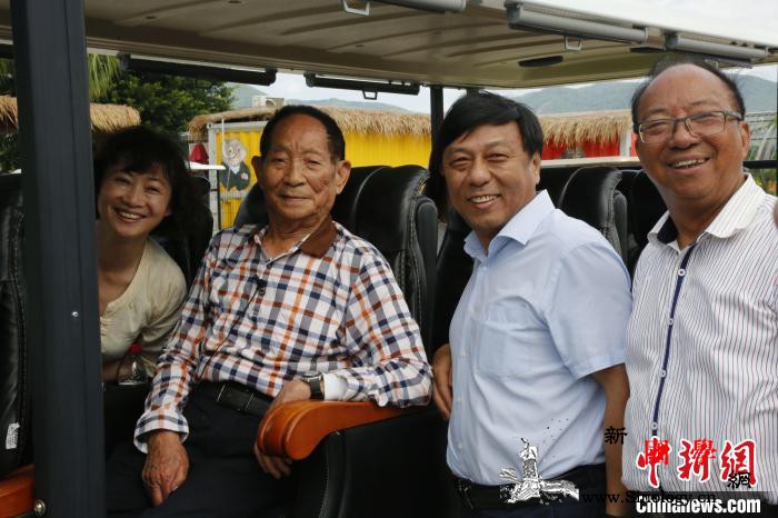 院士谢华安：袁隆平勇攀科学高峰的精神_杂交-水稻-记者-