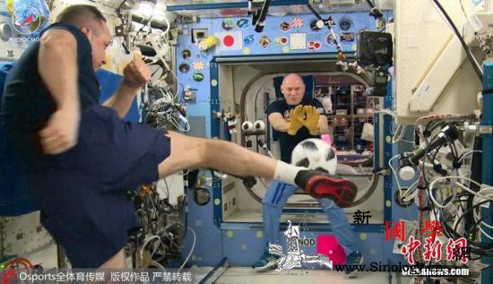 俄宇航员在太空用了171升尿液回收水_尿液-宇航员-俄罗斯-