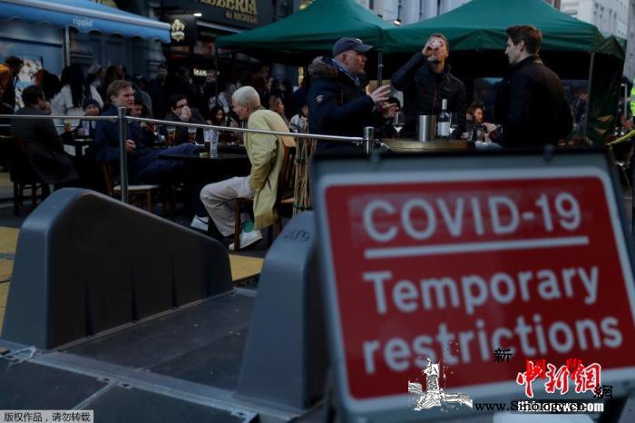 英10个月来首次单日新冠零死亡当局吁_英国-疫情-病例-