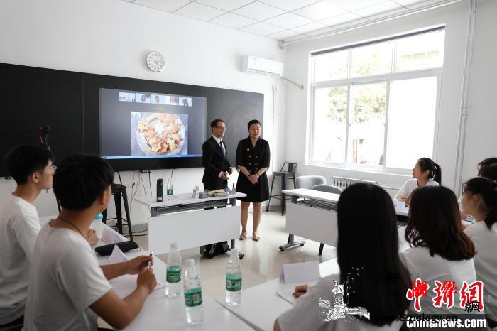 郑州法语联盟揭牌搭建中法文化交流桥_法语-揭牌-郑州-合作-