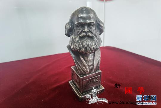 新华全媒+丨一家三代用生命守护的银像_旌德-皖南-马克思-