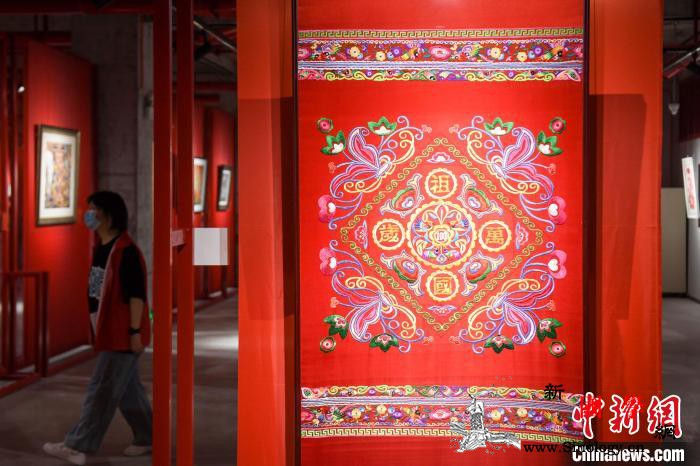 中国刺绣艺术红色主题展长沙开幕_工艺美术-刺绣-红色-