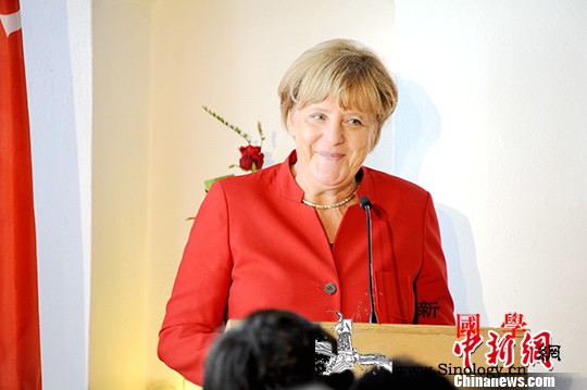 默克尔选区办公室被放置疑似爆炸物警方_爆炸物-选区-警方-