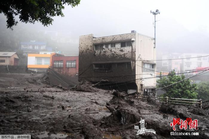 日本静冈县泥石流致2人死亡113人仍_静冈-泥石流-日本-