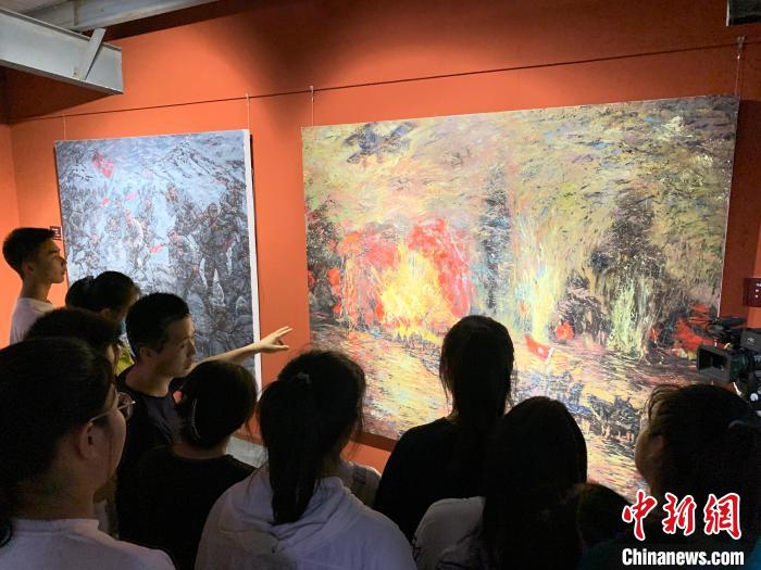 大型组画《伟大的长征》全国巡展亮相平_平遥县-平遥-组画-