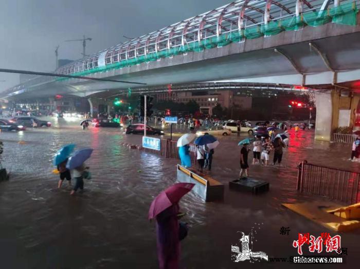 应急管理部调派1800名消防指战员增_调派-指战员-河南-