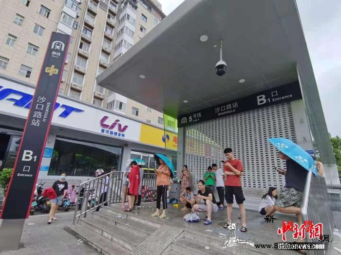官方一周内多次强调非常情况下地铁_停学-出站-郑州-