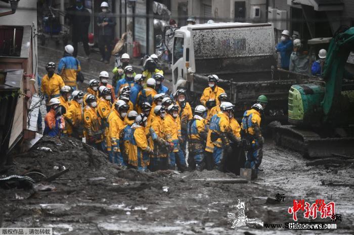 日本静冈泥石流致22人遇难5人失踪灾_沙土-静冈-泥石流-