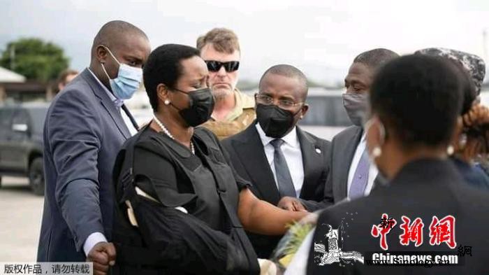 海地总统遗孀忆遇刺细节：数十安保人员_海地-遗孀-遇刺-