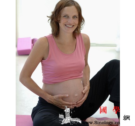 7种轻松的分娩方法_骨盆-产妇-分娩-水中-