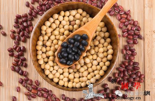 一直吃黑豆卵泡反而不好排？！_排卵期-排卵-测出-同房-孕前饮食