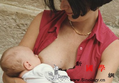产后哺乳必须掌握正确的方法_吸吮-乳汁-乳头-哺乳-