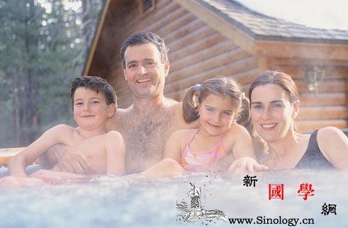 儿童泡温泉注意事项_水温-婴幼儿-温泉-泡温泉-