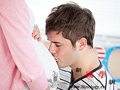 怀孕第6个月的胎教注意情况_胎动-胎教-母体-哼唱- ()