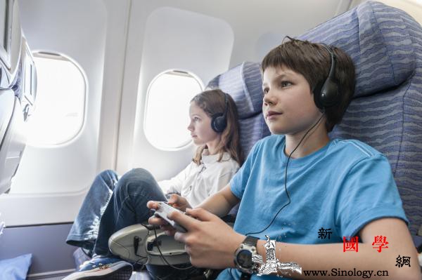 带孩子搭飞机做好这些科普_科普-乘客-座位-家长-