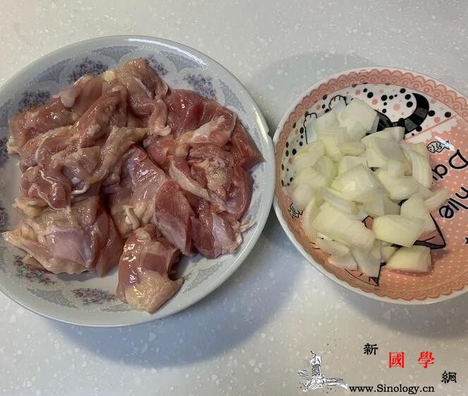糖醋鸡丁少油无负担的鸡肉料理_鸡腿-白醋-番茄酱-鸡肉-