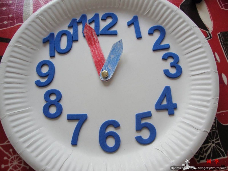 孩子爱磨蹭、老迟到、没时间概念……你的方法用_几分钟-时钟-事情-孩子-