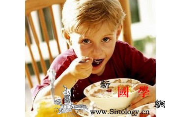 学龄前孩子必吃的营养餐_甜椒-鲈鱼-蛋清-蛋白质-