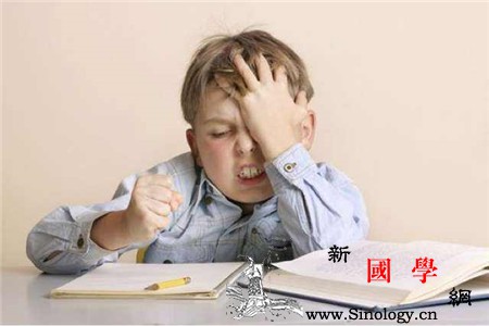 华川：忽视这3点难怪孩子会拖延！_缓冲期-拖延-闹铃-出发-