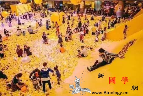 海洋球池是孩子最爱的欢乐王国但潜藏的危险9_孩子们-爸妈-欢乐-危险-