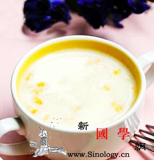 宝宝防便秘食谱：葡萄干香蕉奶味粥_碎末-葡萄干-便秘-奶粉-
