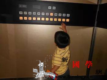 一道电梯安全选择题关键时刻可以救你的孩子一_选择题-电梯-家长-孩子-